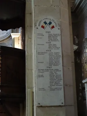 Plaque aux Morts de l'Église Saint-Louis à Grenoble